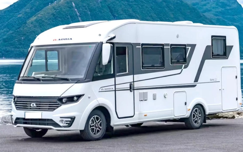 Luxury klases kemperis Adria Sonic  600 SC vai līdzīgs