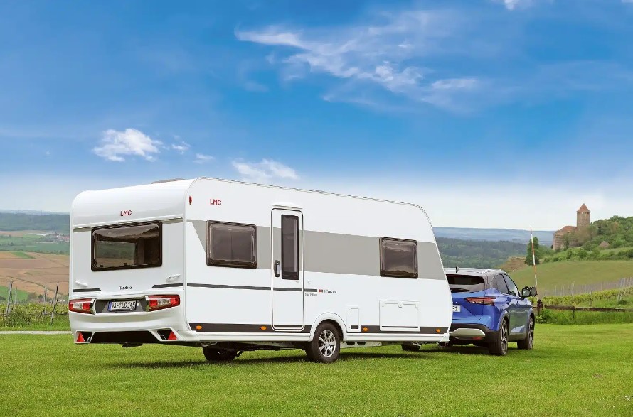 Caravan LMC Sassino  450 D vai līdzīgs